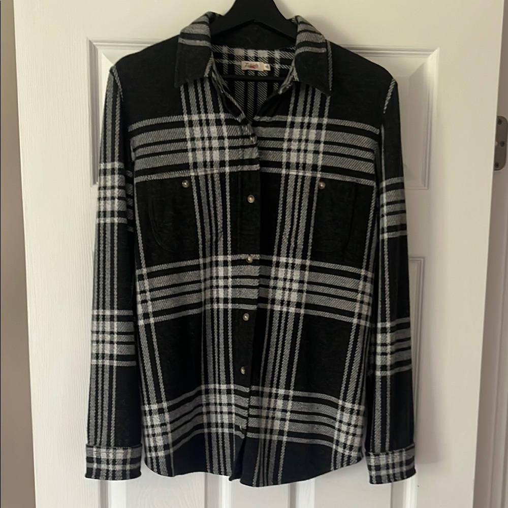 Faherty Legend Sweater Shirt grey and white size medium